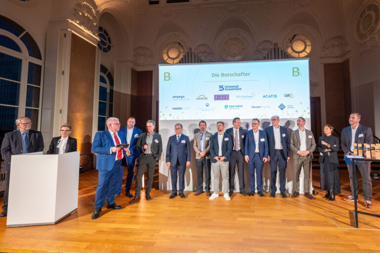 9 - JRF_BA_Social_Media-9